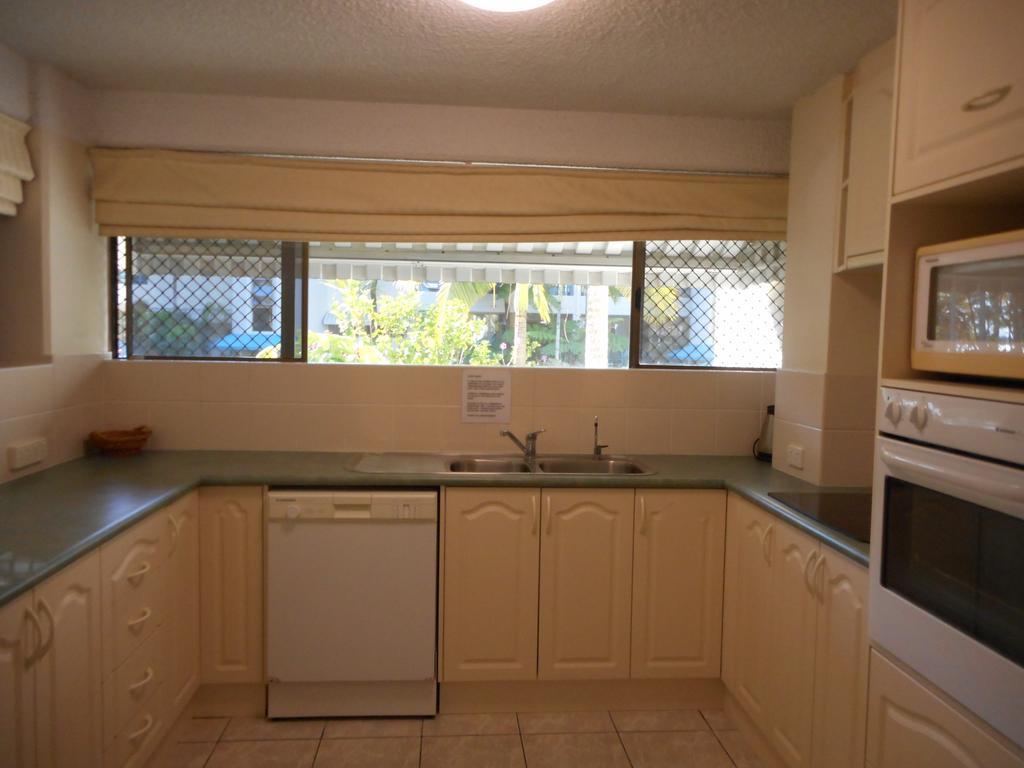 Placid Waters Holiday Apartments Bongaree Extérieur photo